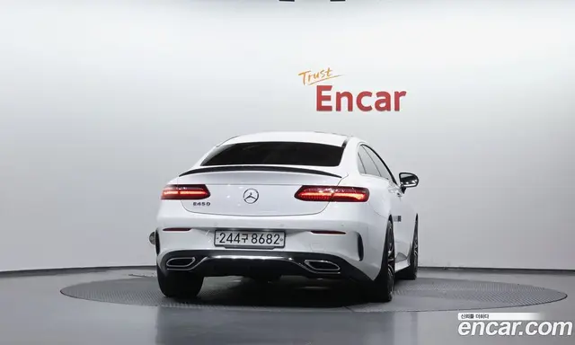 Mercedes-Benz E-Class 2020 1.9 автомат (гидро), миниатюра 4 Mercedes-Benz E-Class 2020 1.9 автомат (гидро), миниатюра 4