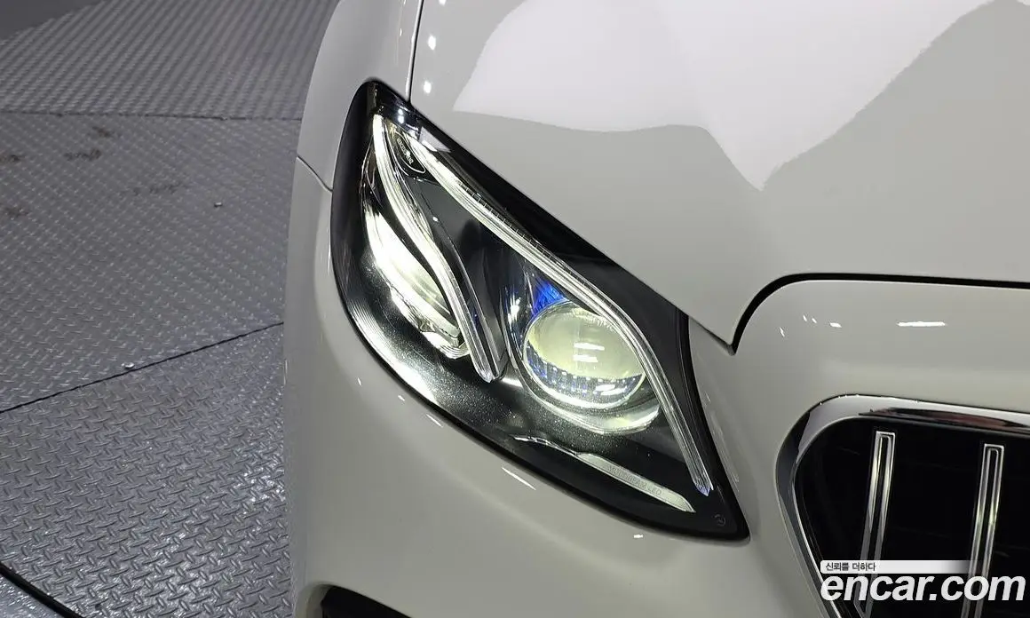 Mercedes-Benz E-Class 2020 1.9 автомат (гидро), фото 8 Mercedes-Benz E-Class 2020 1.9 автомат (гидро), фото 8