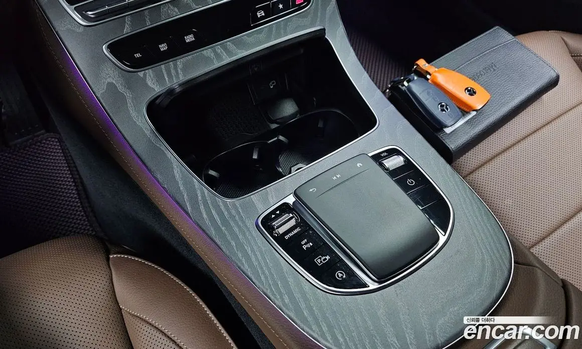 Mercedes-Benz E-Class 2023 2.0 автомат (гидро), фото 22