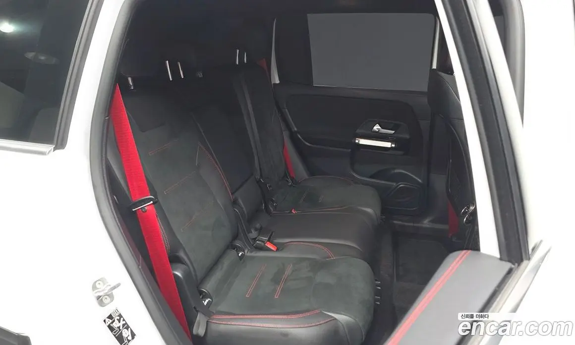 Mercedes-Benz GLB-Class 2023 2.0 автомат (гидро), фото 11 Mercedes-Benz GLB-Class 2023 2.0 автомат (гидро), фото 11