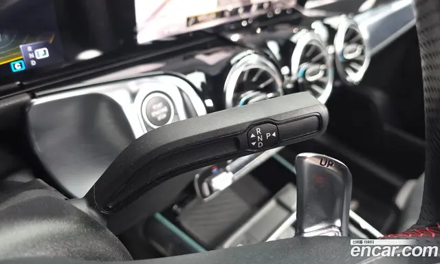 Mercedes-Benz GLB-Class 2023 2.0 автомат (гидро), миниатюра 9 Mercedes-Benz GLB-Class 2023 2.0 автомат (гидро), миниатюра 9