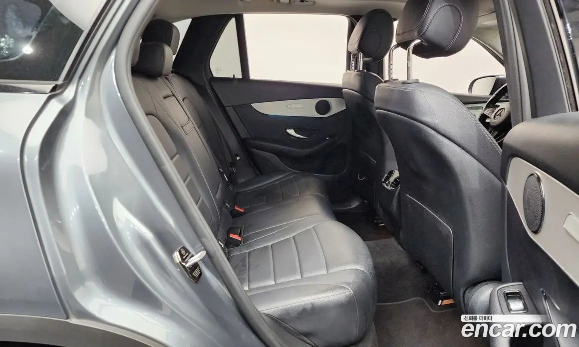Mercedes-Benz GLC-Class 2018 2.0 автомат (гидро), фото 17 Mercedes-Benz GLC-Class 2018 2.0 автомат (гидро), фото 17