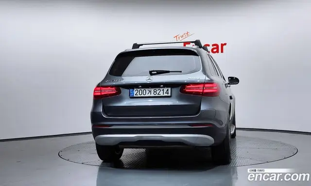 Mercedes-Benz GLC-Class 2018 2.0 автомат (гидро), миниатюра 4 Mercedes-Benz GLC-Class 2018 2.0 автомат (гидро), миниатюра 4