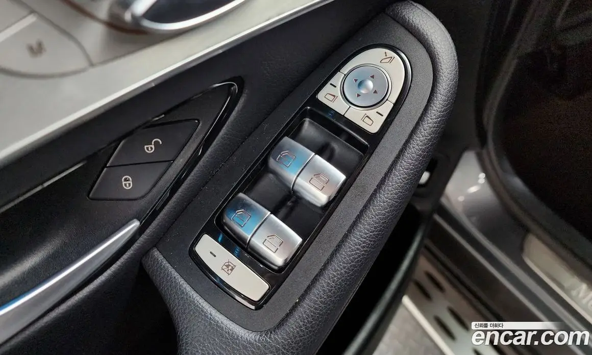 Mercedes-Benz GLC-Class 2018 2.0 автомат (гидро), фото 34 Mercedes-Benz GLC-Class 2018 2.0 автомат (гидро), фото 34