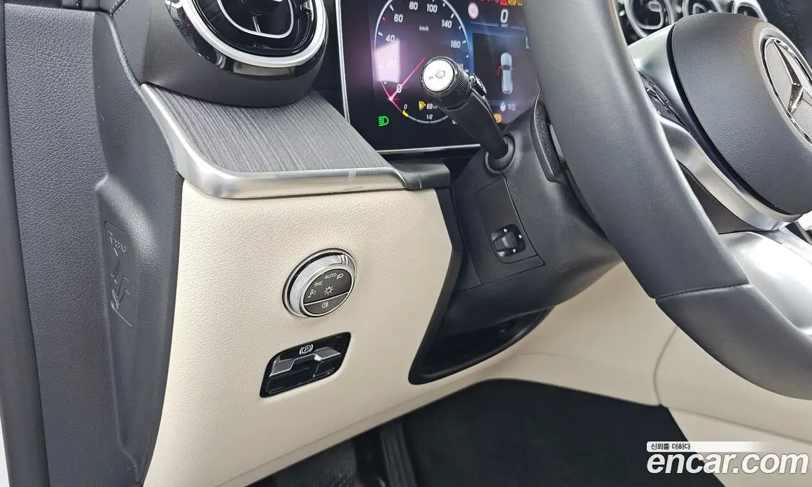 Mercedes-Benz GLC-Class 2024 2.0 автомат (гидро), фото 29