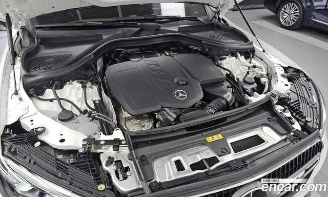 Mercedes-Benz GLC-Class 2024 2.0 автомат (гидро), миниатюра 6