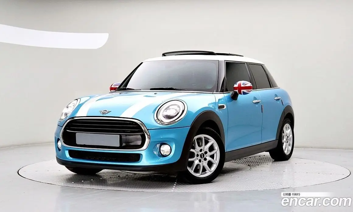 Mini Cooper 2018 1.5 автомат (гидро), фото 1 Mini Cooper 2018 1.5 автомат (гидро), фото 1