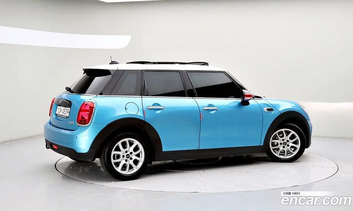 Mini Cooper 2018 1.5 автомат (гидро), фото 4 Mini Cooper 2018 1.5 автомат (гидро), фото 4