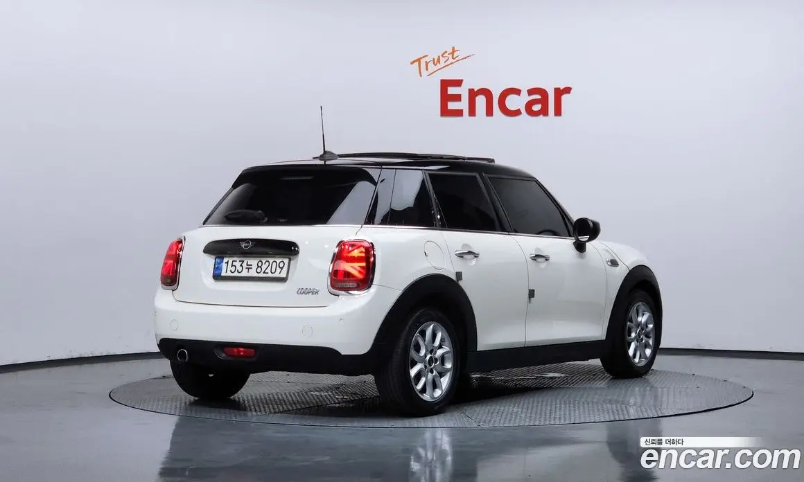Mini Cooper 2021 1.5 автомат (гидро), фото 2 Mini Cooper 2021 1.5 автомат (гидро), фото 2