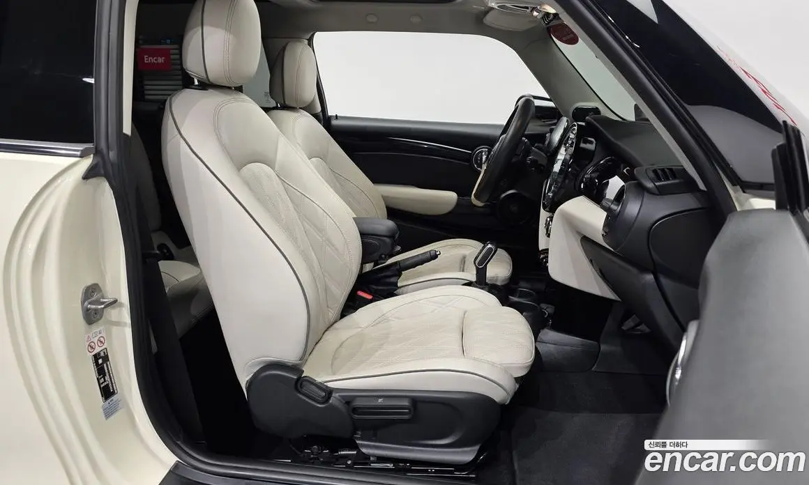 Mini Cooper 2022 2.0 автомат (гидро), фото 17