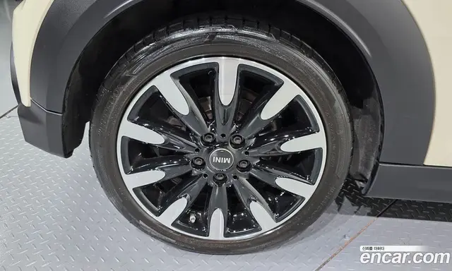 Mini Cooper 2022 2.0 автомат (гидро), миниатюра 7