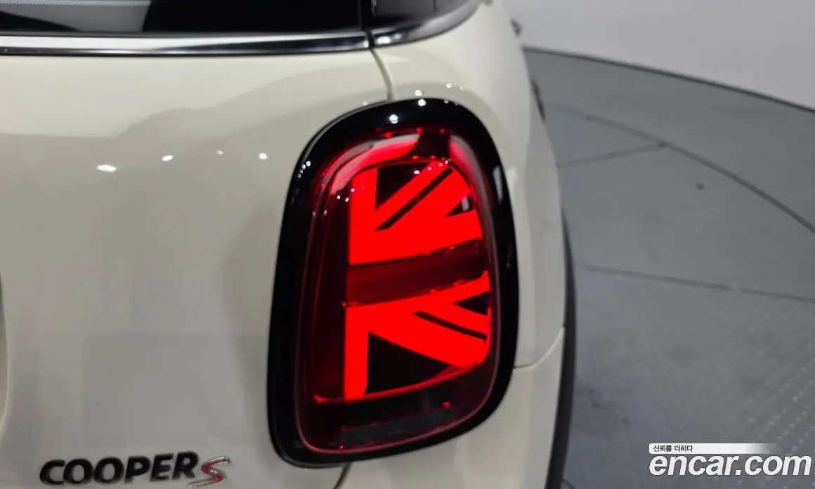 Mini Cooper 2022 2.0 автомат (гидро), фото 9