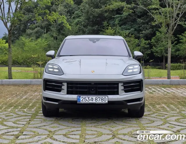Porsche Cayenne 2024 3.0 автомат (гидро), миниатюра 2
