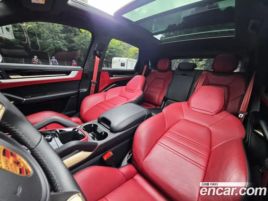 Porsche Cayenne 2024 3.0 автомат (гидро), фото 16