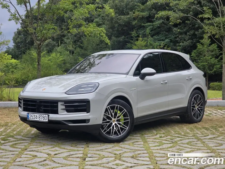 Porsche Cayenne 2024 3.0 автомат (гидро), фото 3