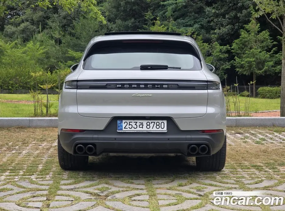 Porsche Cayenne 2024 3.0 автомат (гидро), фото 4