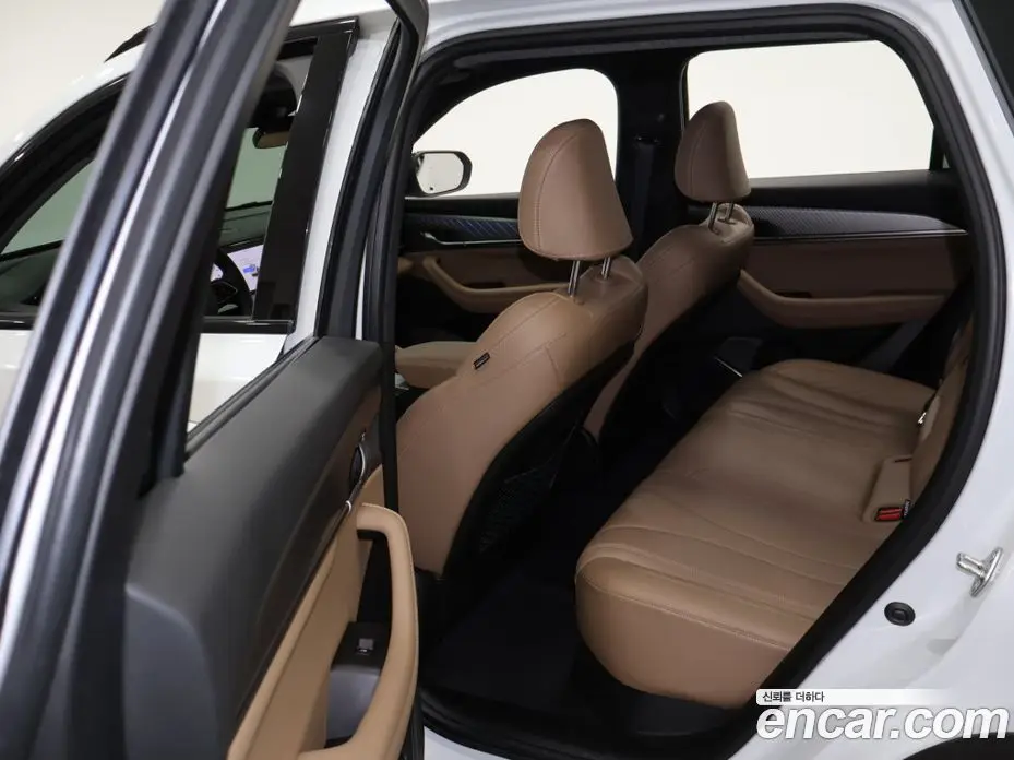 Renault (Samsung) Grand Koleos 2025 1.5 автомат (гидро), фото 10 Renault (Samsung) Grand Koleos 2025 1.5 автомат (гидро), фото 10