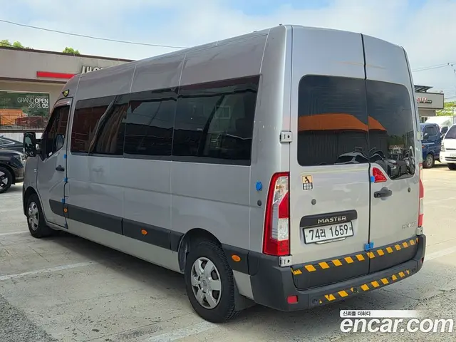 Renault (Samsung) Master 2020 2.3 автомат (робот), миниатюра 3 Renault (Samsung) Master 2020 2.3 автомат (робот), миниатюра 3