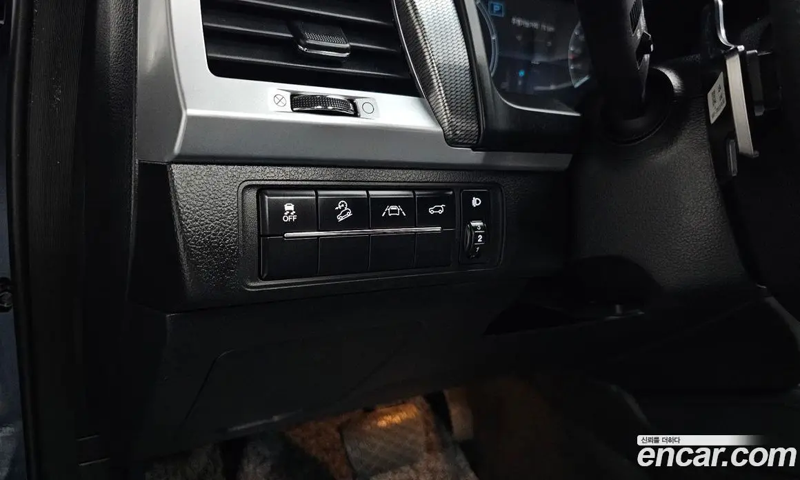 SsangYong Rexton 2022 2.2 автомат (гидро), фото 34 SsangYong Rexton 2022 2.2 автомат (гидро), фото 34