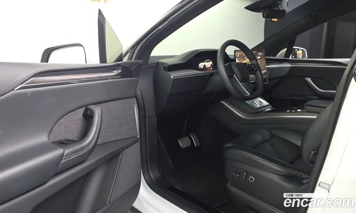 Tesla Model X 2023 0.3 автомат (гидро), фото 10 Tesla Model X 2023 0.3 автомат (гидро), фото 10