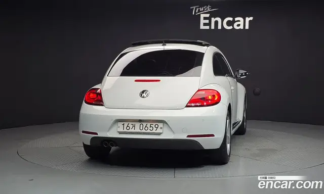 Volkswagen Beatle 2016 2.0 автомат (гидро), миниатюра 4 Volkswagen Beatle 2016 2.0 автомат (гидро), миниатюра 4