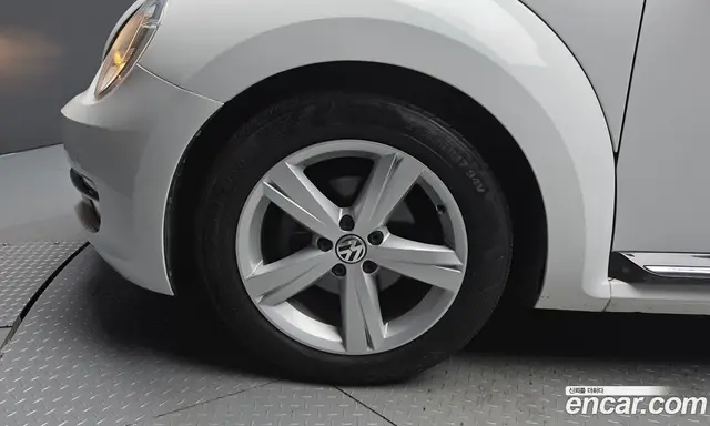 Volkswagen Beatle 2016 2.0 автомат (гидро), миниатюра 5 Volkswagen Beatle 2016 2.0 автомат (гидро), миниатюра 5