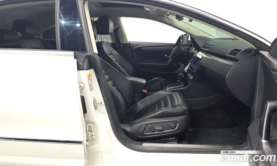 Volkswagen CC 2014 2.0 автомат (гидро), фото 15 Volkswagen CC 2014 2.0 автомат (гидро), фото 15