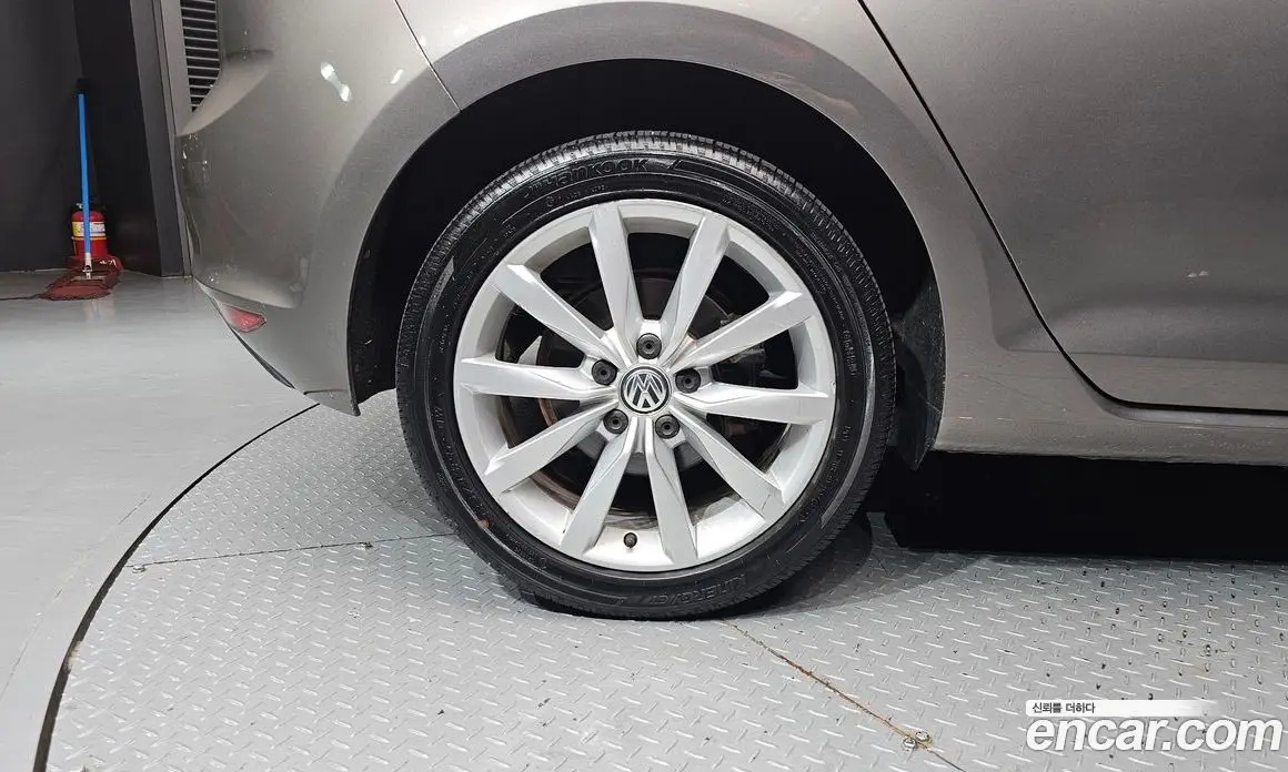 Volkswagen Golf 2016 2.0 автомат (гидро), фото 5 Volkswagen Golf 2016 2.0 автомат (гидро), фото 5