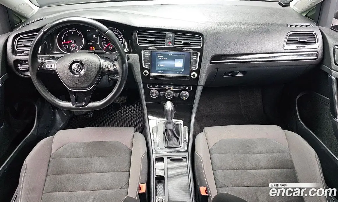 Volkswagen Golf 2016 2.0 автомат (гидро), фото 7 Volkswagen Golf 2016 2.0 автомат (гидро), фото 7