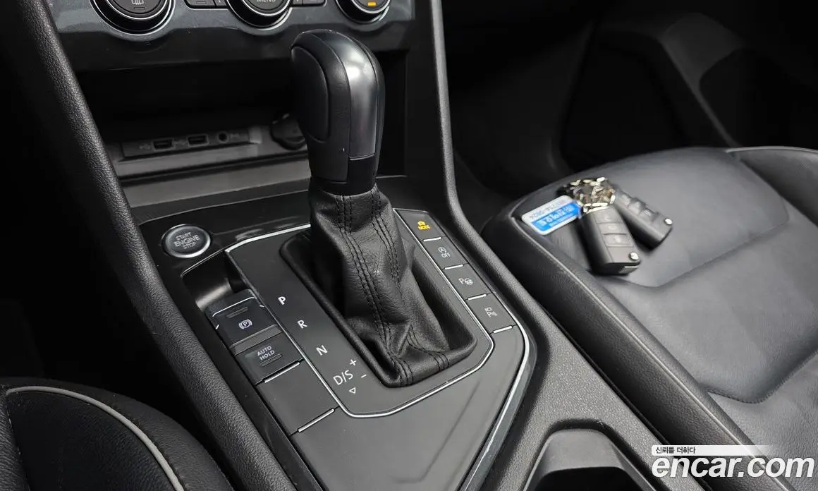 Volkswagen Tiguan 2020 2.0 автомат (гидро), фото 12 Volkswagen Tiguan 2020 2.0 автомат (гидро), фото 12
