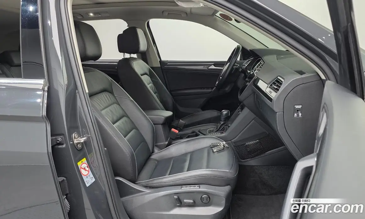 Volkswagen Tiguan 2020 2.0 автомат (гидро), фото 16 Volkswagen Tiguan 2020 2.0 автомат (гидро), фото 16