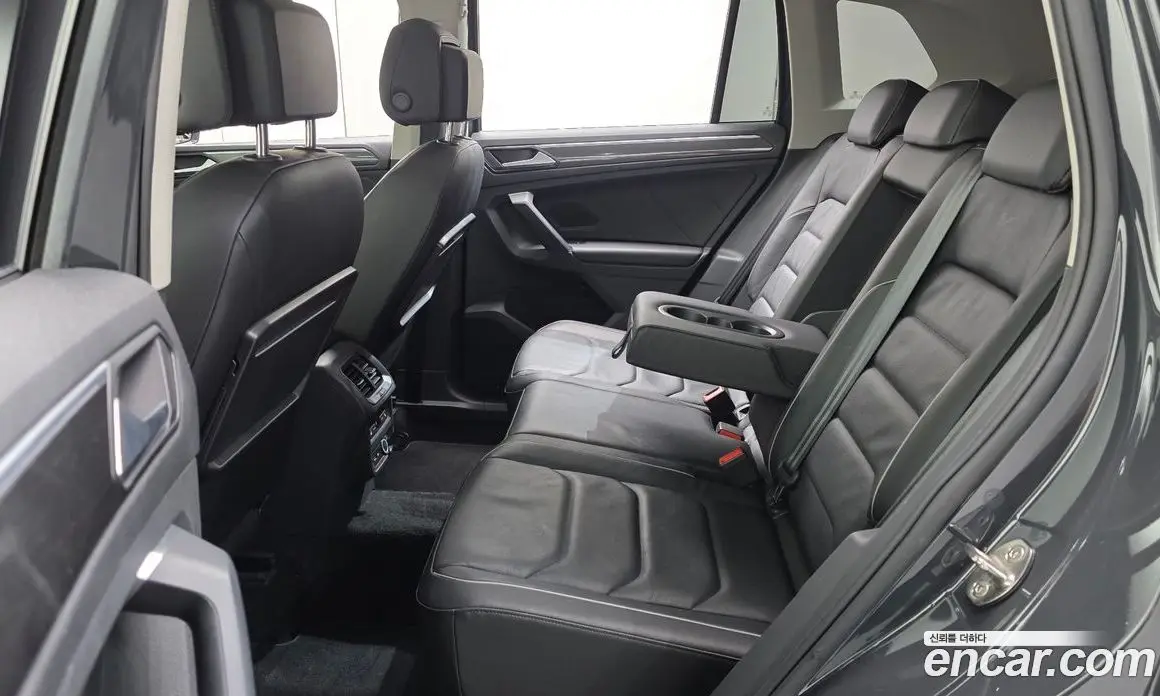Volkswagen Tiguan 2020 2.0 автомат (гидро), фото 18 Volkswagen Tiguan 2020 2.0 автомат (гидро), фото 18