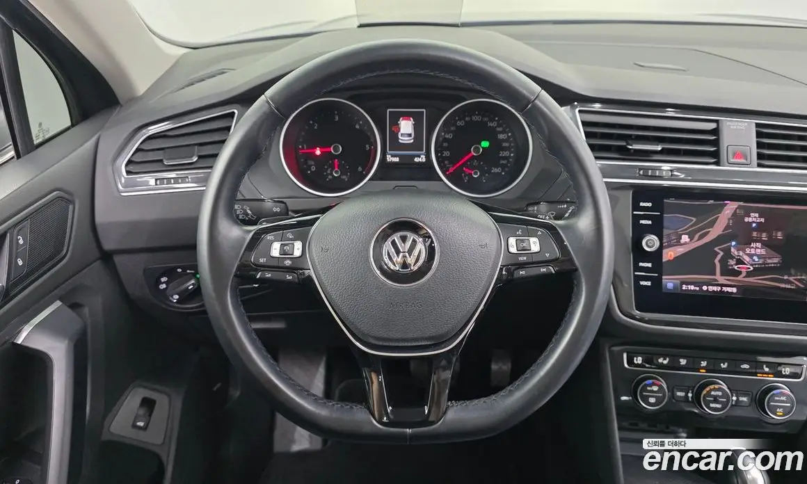 Volkswagen Tiguan 2020 2.0 автомат (гидро), фото 19 Volkswagen Tiguan 2020 2.0 автомат (гидро), фото 19