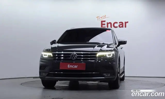 Volkswagen Tiguan 2020 2.0 автомат (гидро), миниатюра 3 Volkswagen Tiguan 2020 2.0 автомат (гидро), миниатюра 3