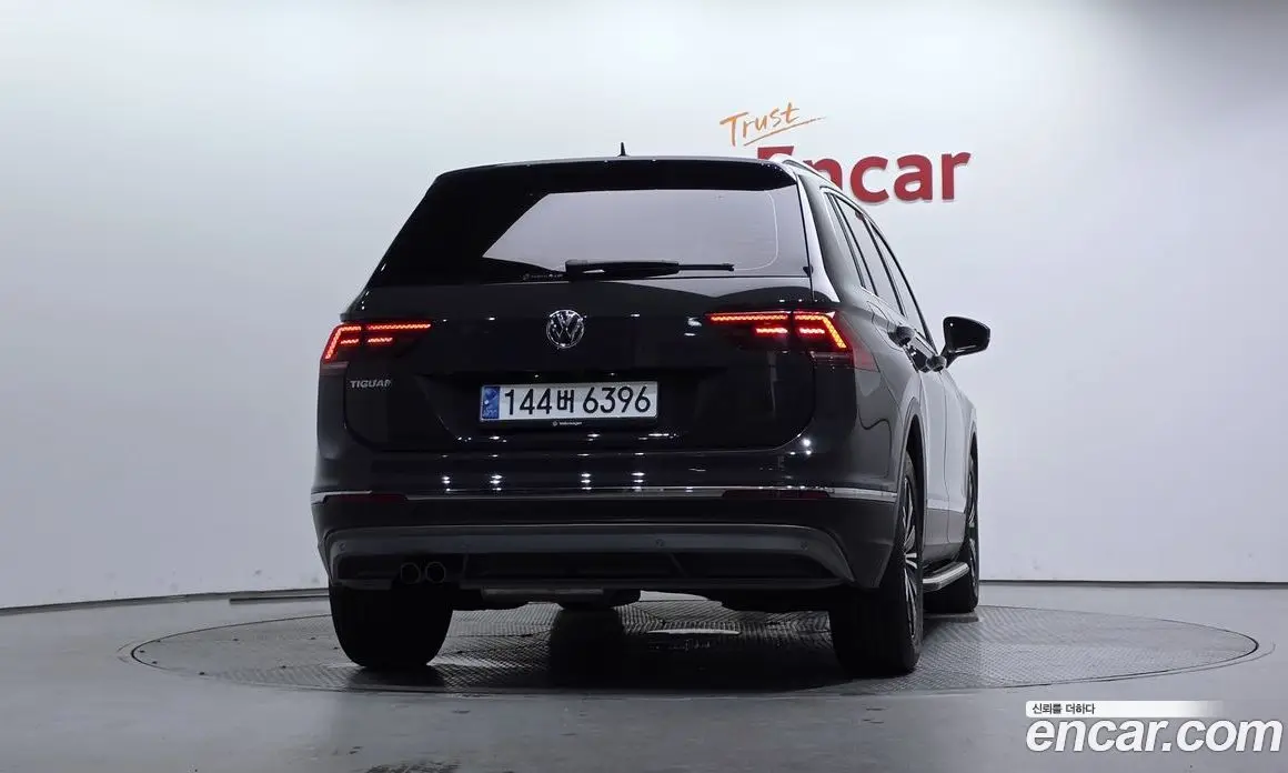 Volkswagen Tiguan 2020 2.0 автомат (гидро), фото 4 Volkswagen Tiguan 2020 2.0 автомат (гидро), фото 4