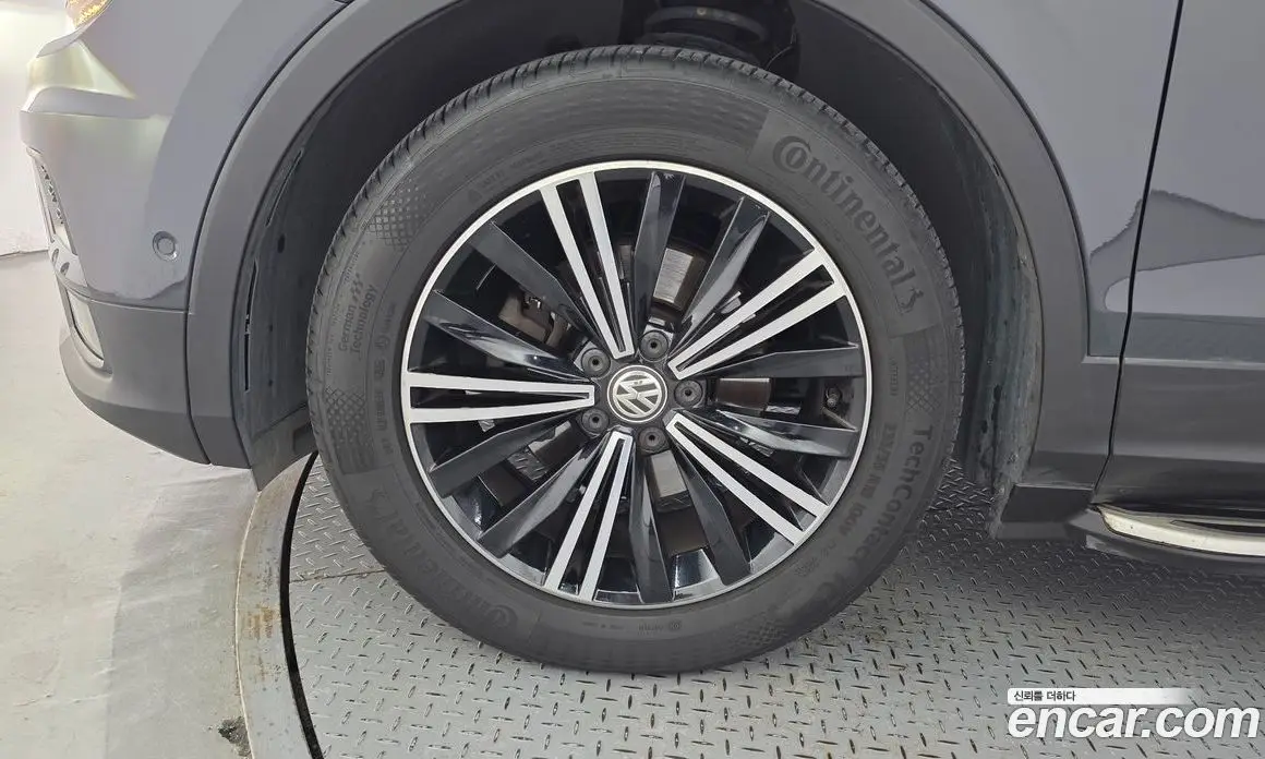 Volkswagen Tiguan 2020 2.0 автомат (гидро), фото 5 Volkswagen Tiguan 2020 2.0 автомат (гидро), фото 5