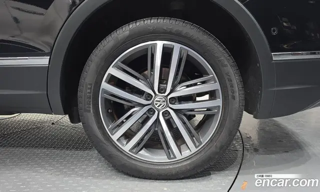Volkswagen Tiguan 2020 2.0 автомат (гидро), миниатюра 6 Volkswagen Tiguan 2020 2.0 автомат (гидро), миниатюра 6