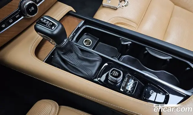 Volvo XC90 2019 2.0 автомат (гидро), миниатюра 12