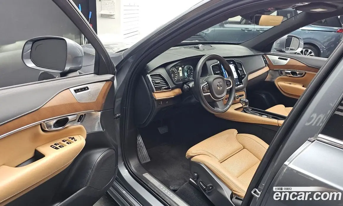 Volvo XC90 2019 2.0 автомат (гидро), фото 13 Volvo XC90 2019 2.0 автомат (гидро), фото 13