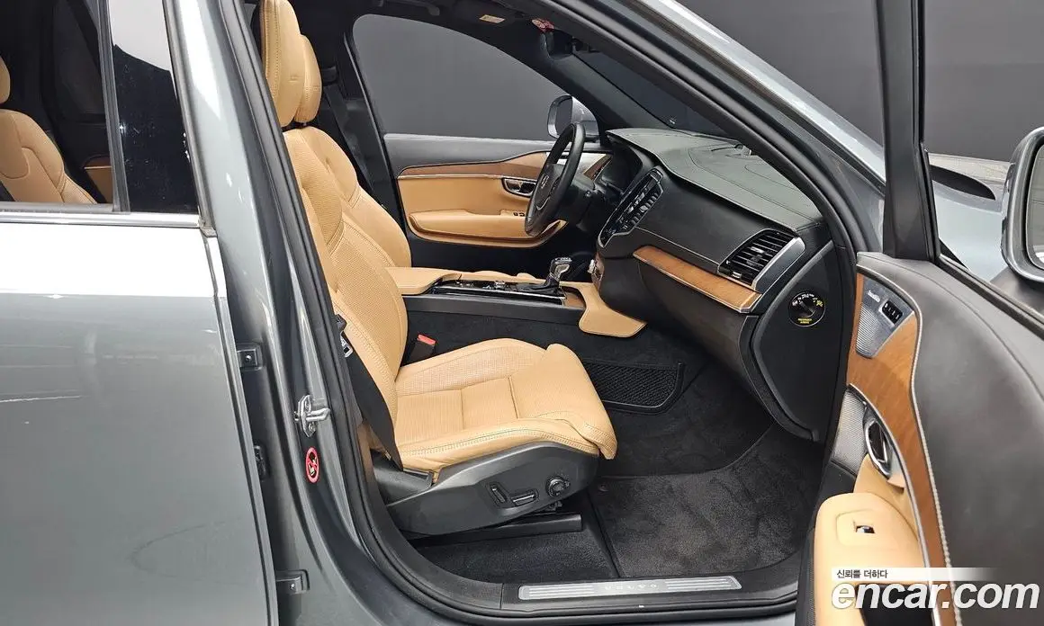Volvo XC90 2019 2.0 автомат (гидро), фото 16 Volvo XC90 2019 2.0 автомат (гидро), фото 16