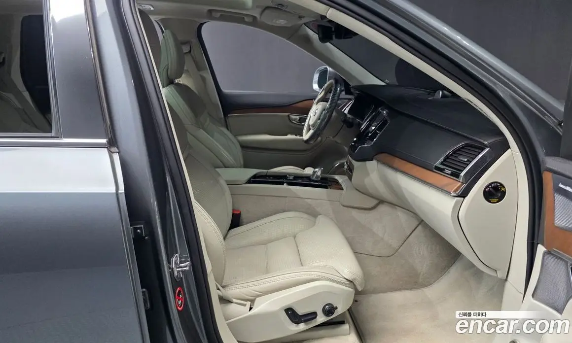 Volvo XC90 2019 2.0 автомат (гидро), фото 11 Volvo XC90 2019 2.0 автомат (гидро), фото 11