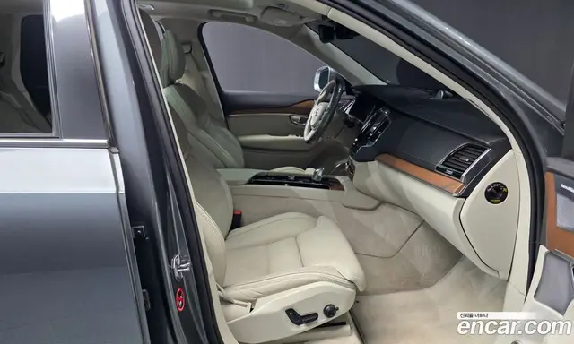 Volvo XC90 2019 2.0 автомат (гидро), миниатюра 11 Volvo XC90 2019 2.0 автомат (гидро), миниатюра 11