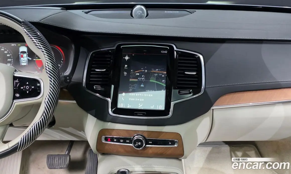 Volvo XC90 2019 2.0 автомат (гидро), фото 14 Volvo XC90 2019 2.0 автомат (гидро), фото 14