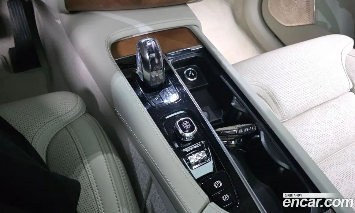 Volvo XC90 2019 2.0 автомат (гидро), фото 9 Volvo XC90 2019 2.0 автомат (гидро), фото 9