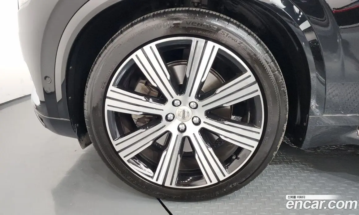 Volvo XC90 2022 2.0 автомат (гидро), фото 5 Volvo XC90 2022 2.0 автомат (гидро), фото 5