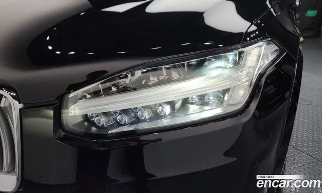 Volvo XC90 2022 2.0 автомат (гидро), миниатюра 8 Volvo XC90 2022 2.0 автомат (гидро), миниатюра 8