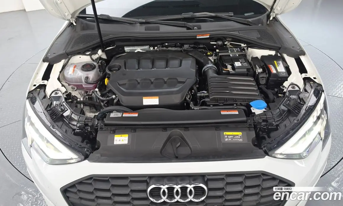 Audi A3 2023 2.0 автомат (гидро), фото 6 Audi A3 2023 2.0 автомат (гидро), фото 6