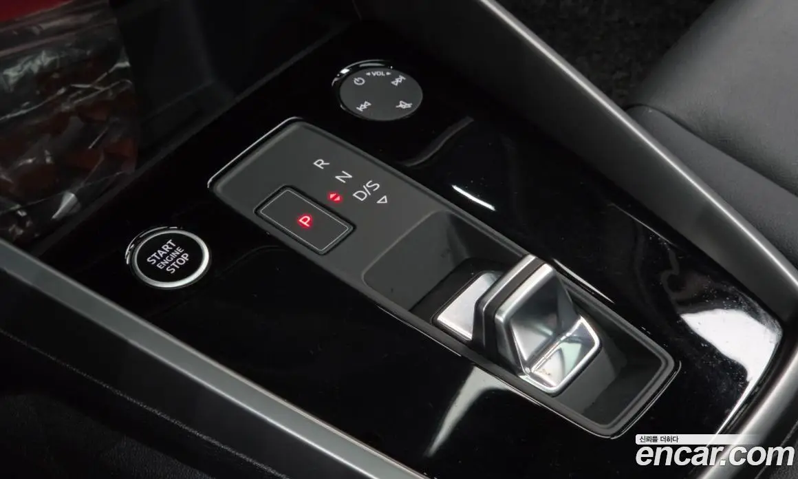 Audi A3 2023 2.0 автомат (гидро), фото 9 Audi A3 2023 2.0 автомат (гидро), фото 9