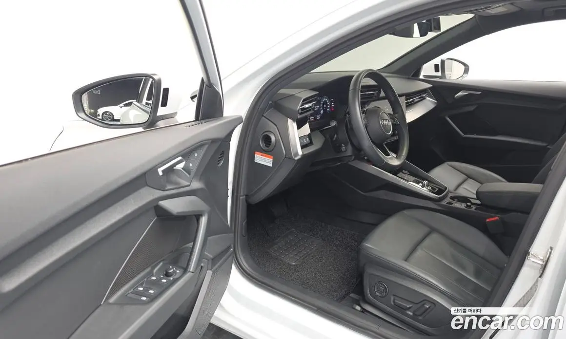 Audi A3 2023 2.0 автомат (гидро), фото 10 Audi A3 2023 2.0 автомат (гидро), фото 10