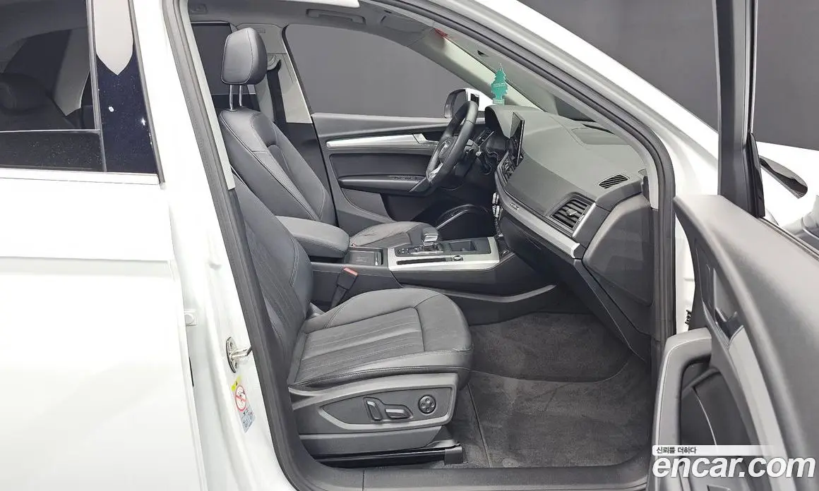 Audi Q5 2022 2.0 автомат (гидро), фото 16